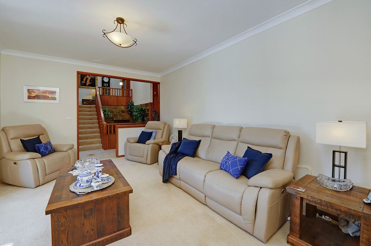 49 Cedarwood Drive, Cherrybrook NSW 2126, Image 2