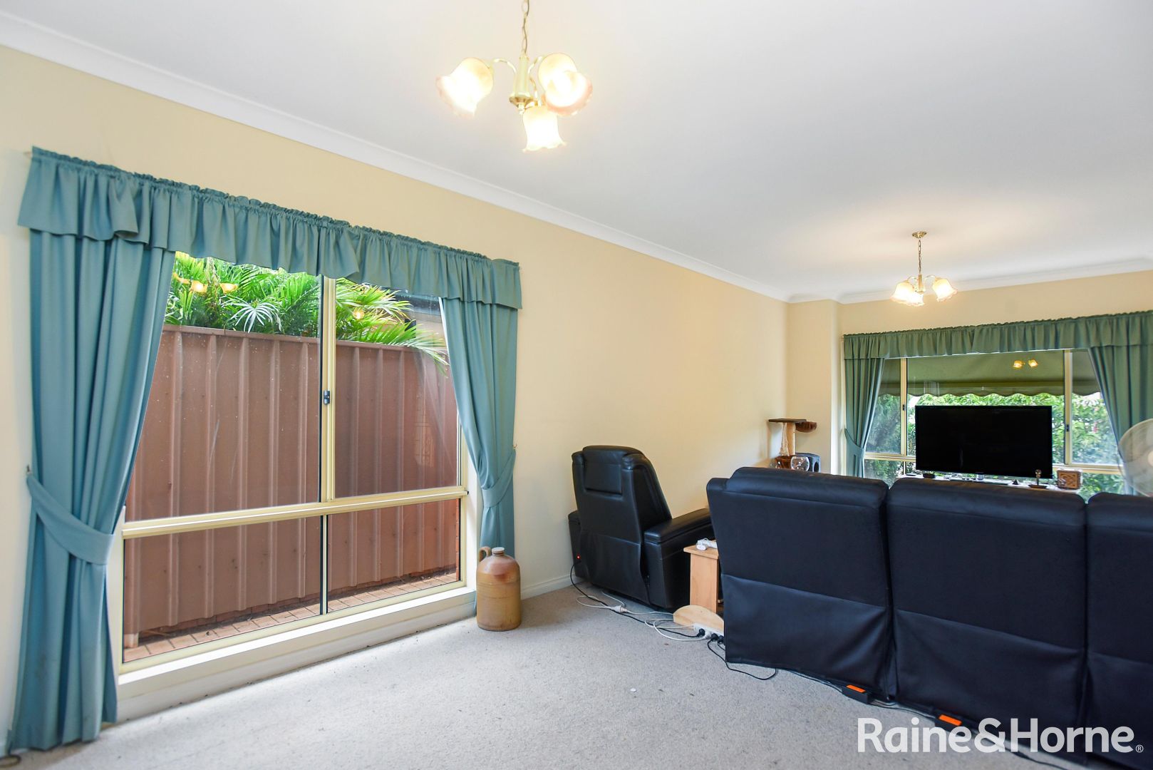 40 Lynton Avenue, Mitchell Park SA 5043, Image 2