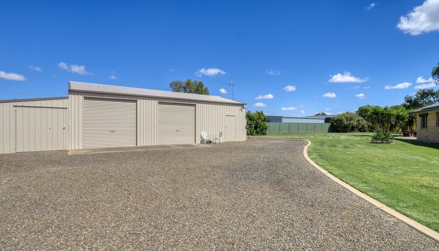 2/33 Catona Crescent, Cobram VIC 3644, Image 2