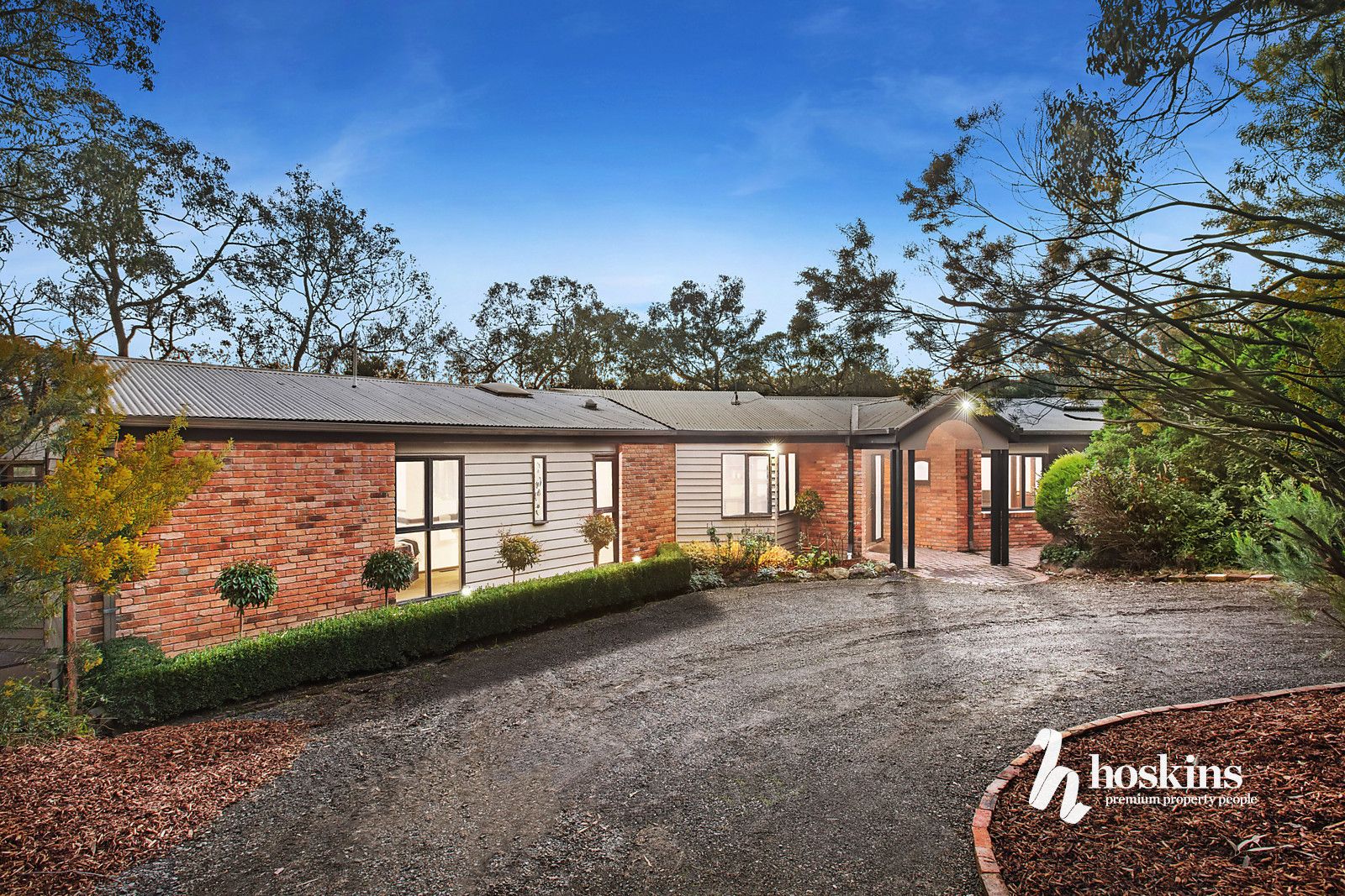 6 Logan Avenue, Park Orchards VIC 3114