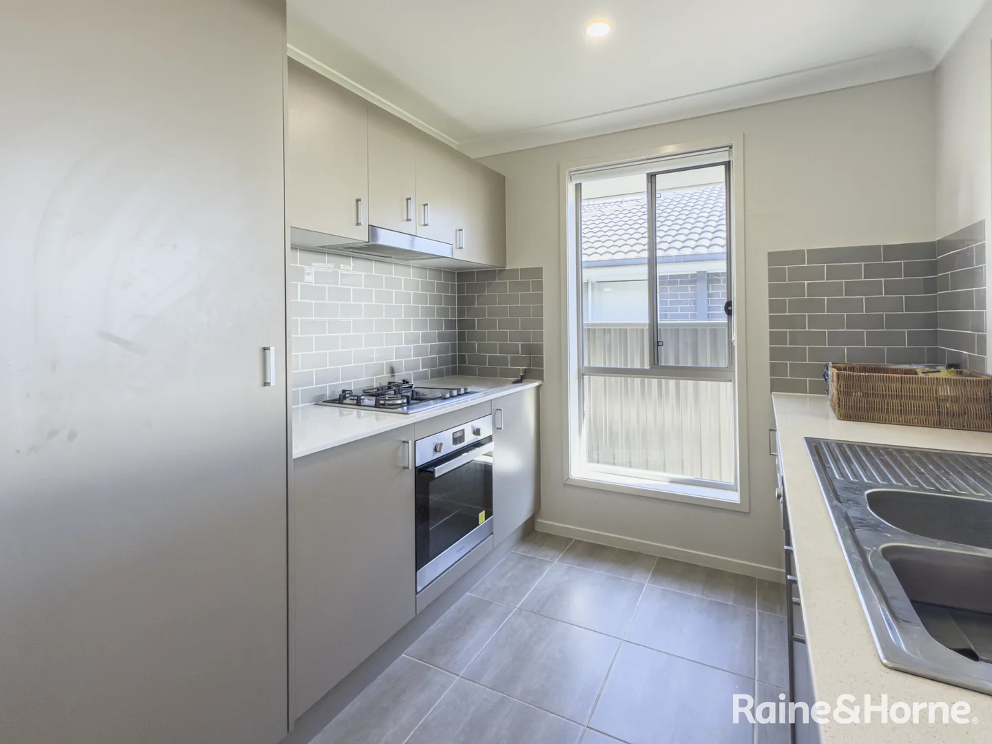 Additional image 9 of 77 & 77a Aberglasslyn Road, Rutherford NSW 2320