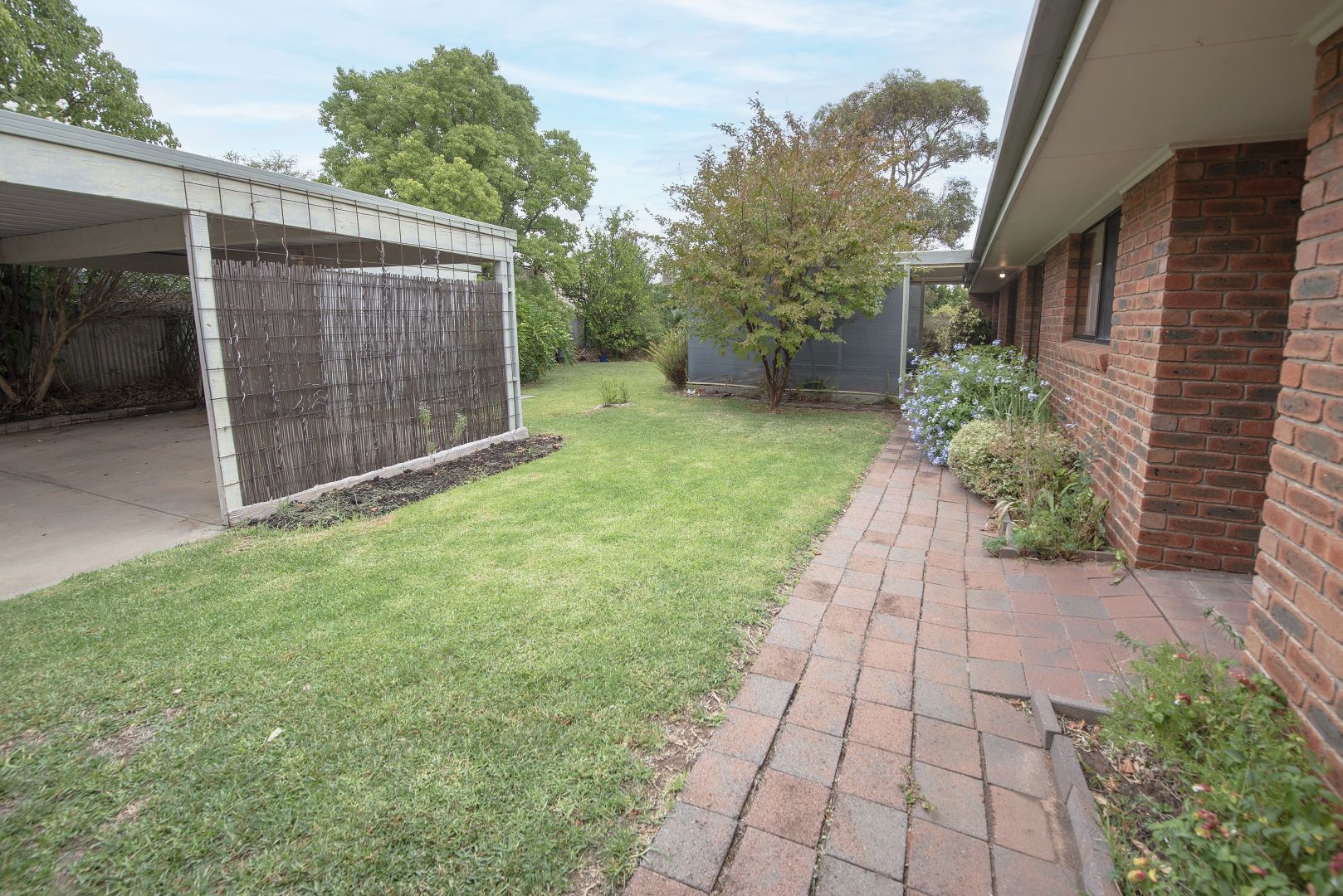 11 Parkview Drive, Swan Hill VIC 3585, Image 2