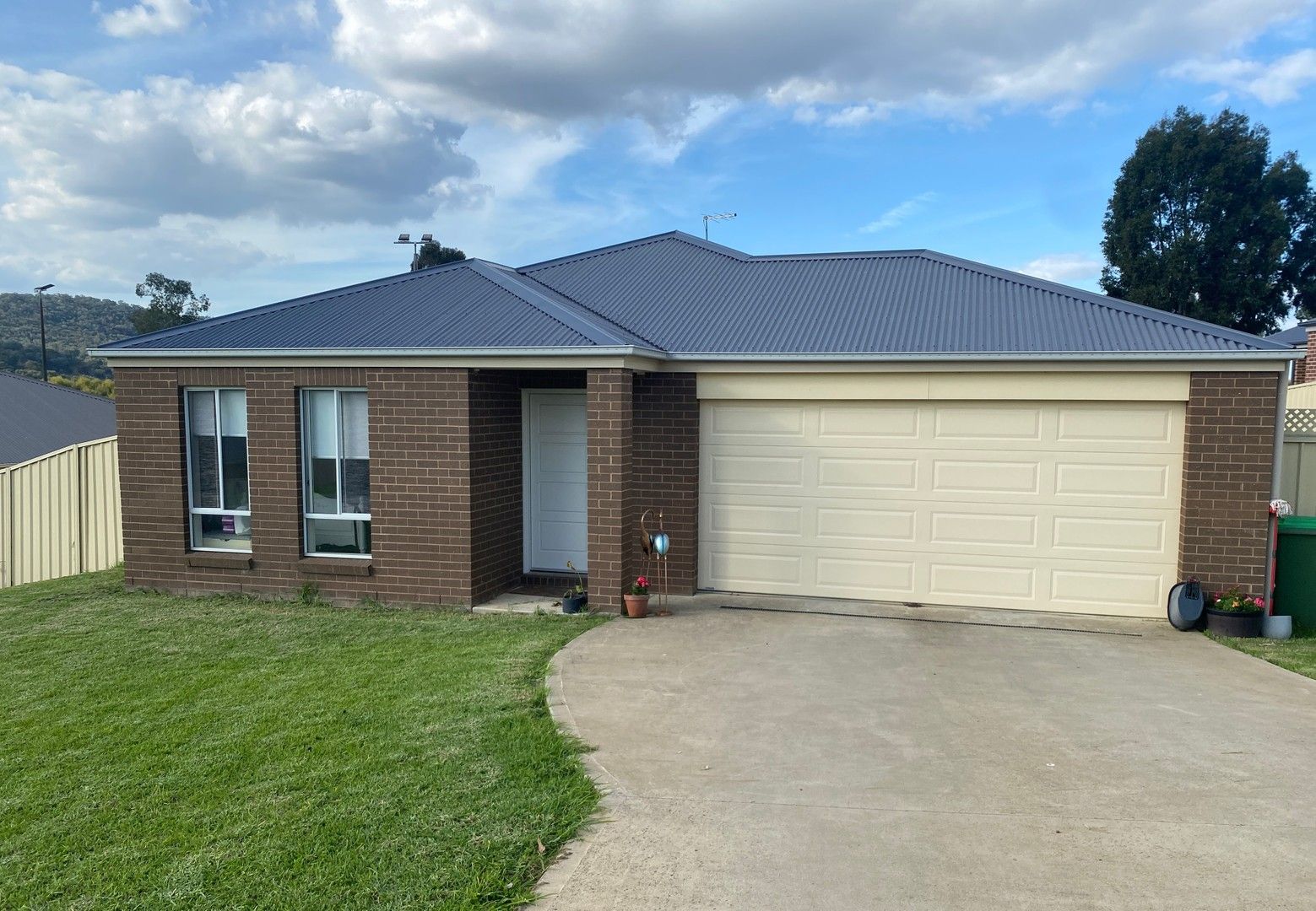 3 bedrooms House in 21 Harry Crescent HAMILTON VALLEY NSW, 2641
