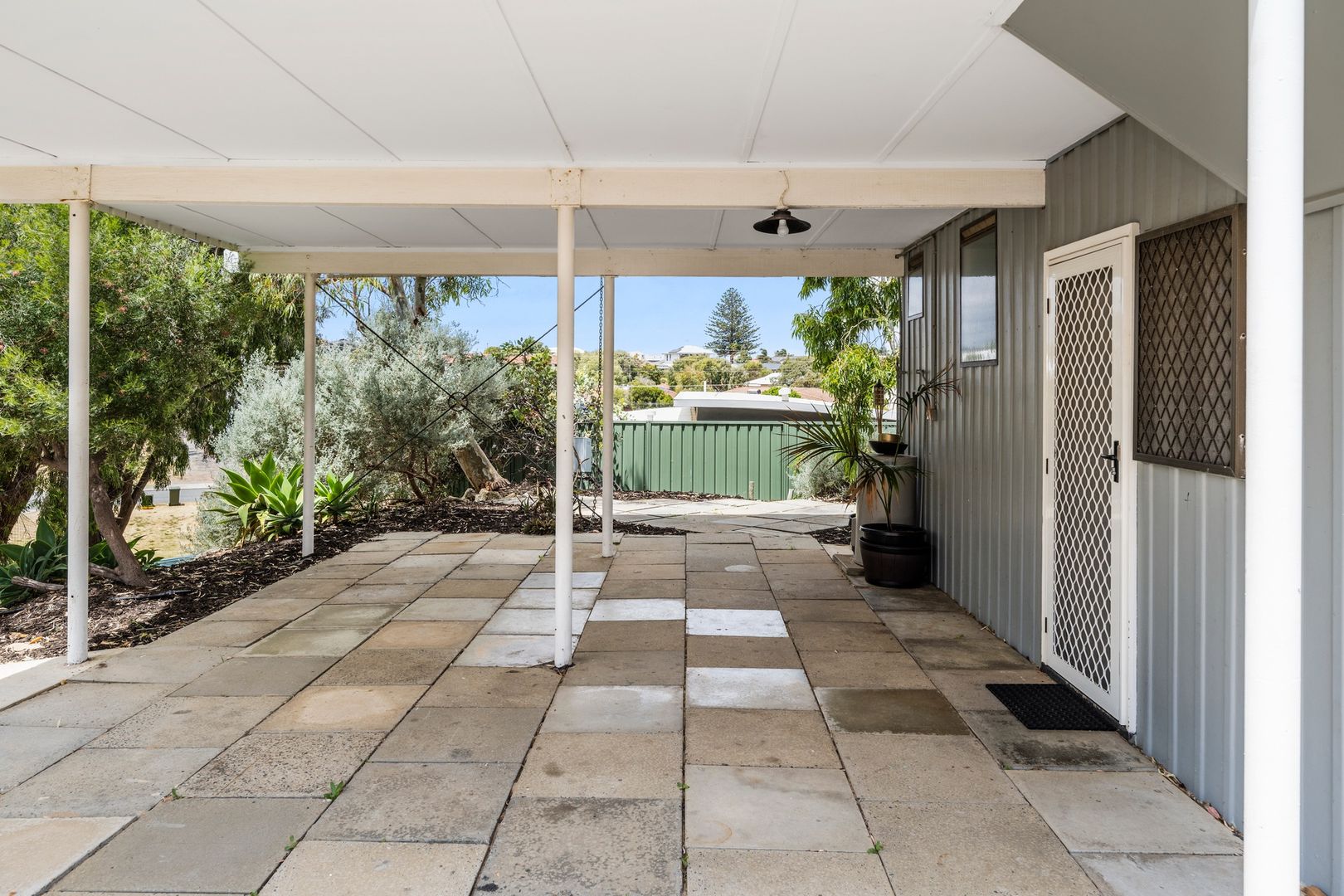 76 Janis Street, Halls Head WA 6210 House For Rent 550 Domain