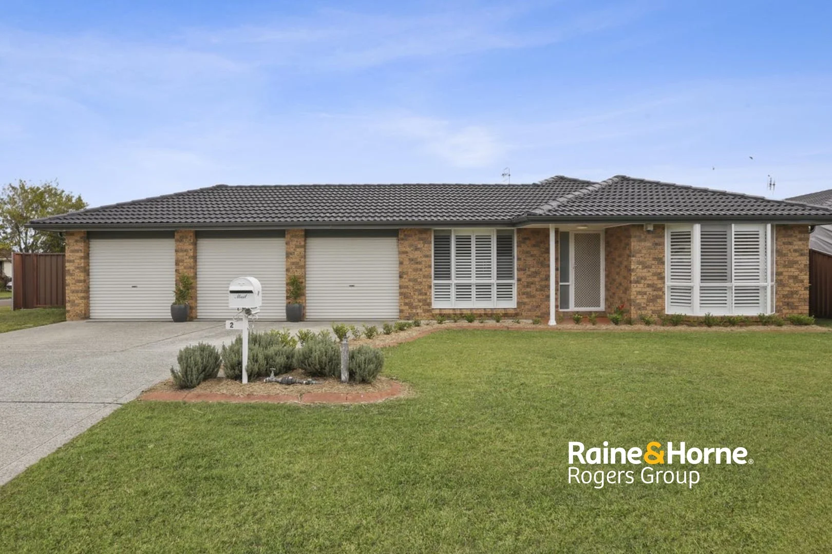 2 Nagle Crescent, Blue Haven NSW 2262