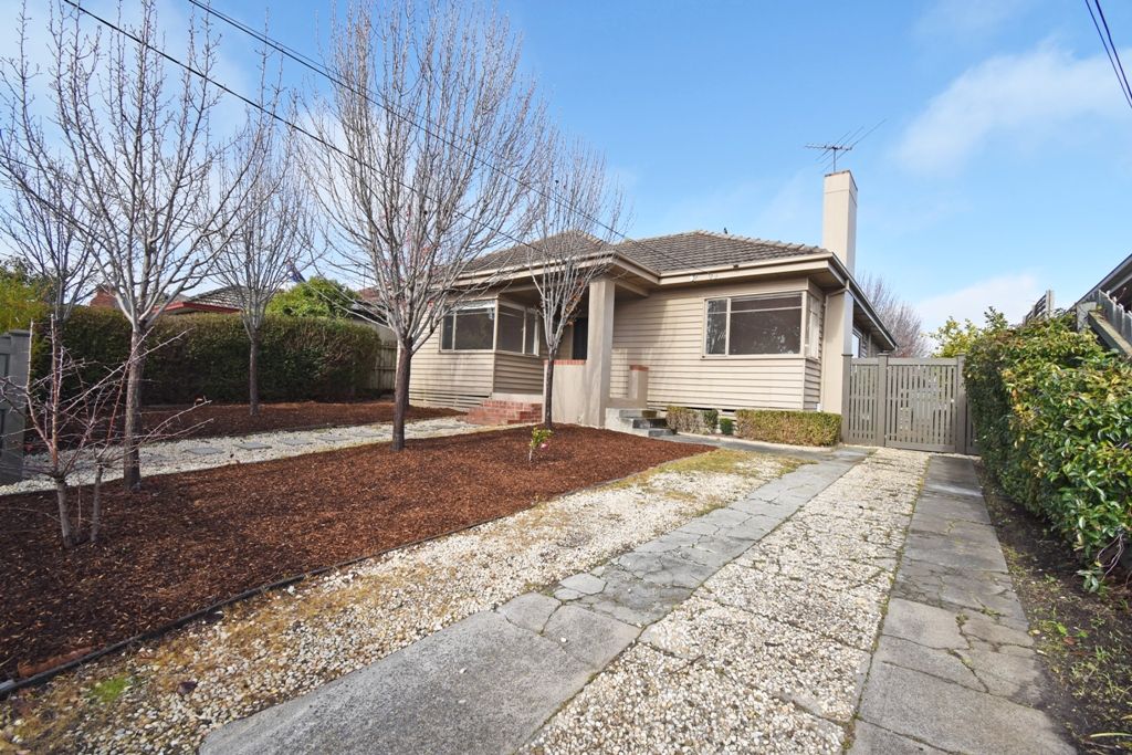 5 bedrooms Apartment / Unit / Flat in 28 Mortimore Street BENTLEIGH VIC, 3204
