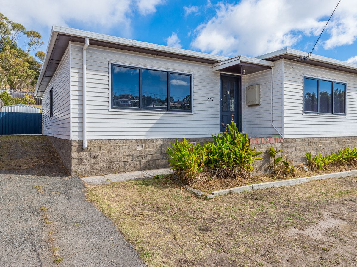 237 East Derwent Highway, Lindisfarne TAS 7015, Image 2