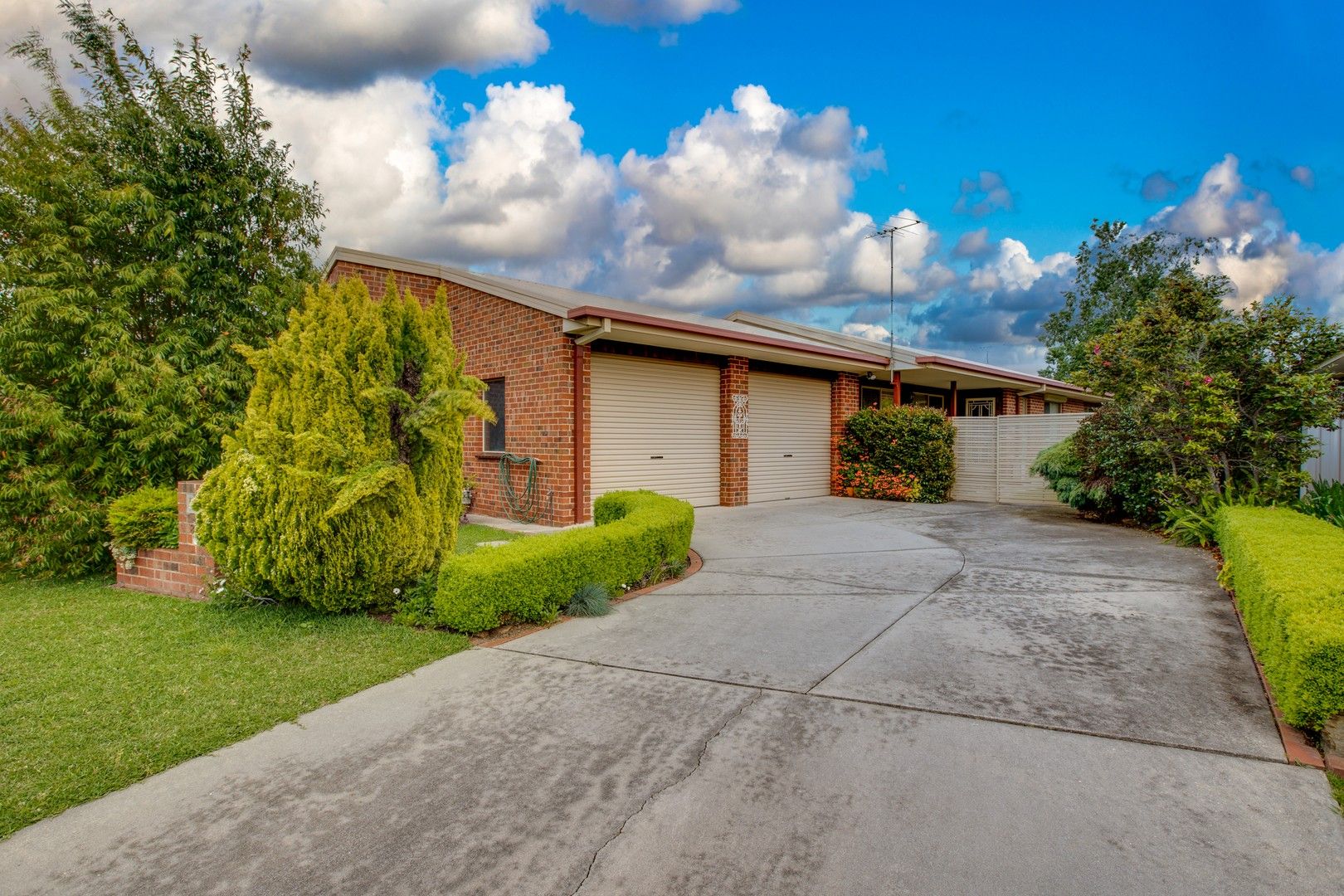 33 Jacob Crescent, Glenroy NSW 2640, Image 0