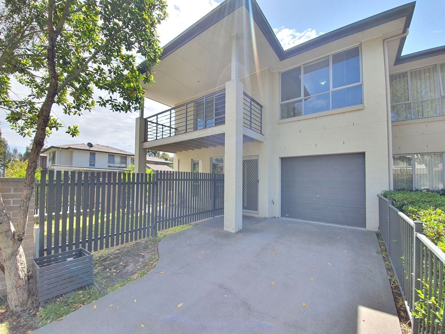 3 bedrooms Townhouse in 2/5 Eucalyptus Street BONNYRIGG NSW, 2177