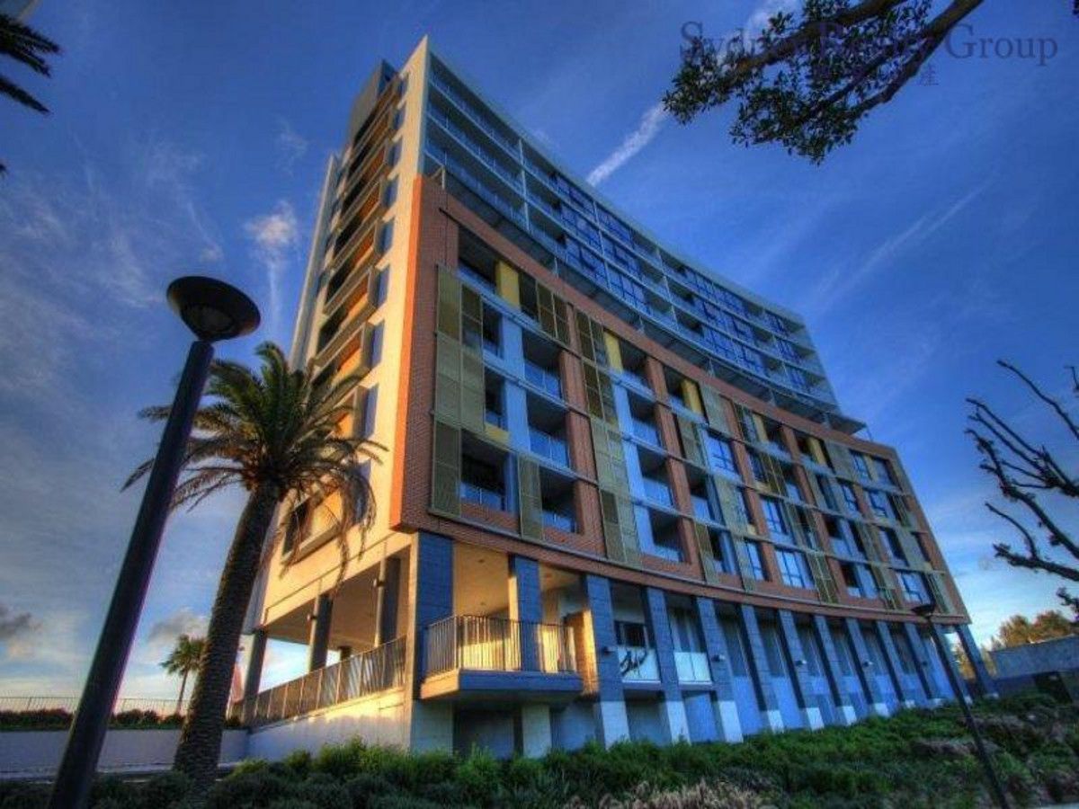 1 bedrooms Apartment / Unit / Flat in 605/12 Brodi Spark Drive WOLLI CREEK NSW, 2205
