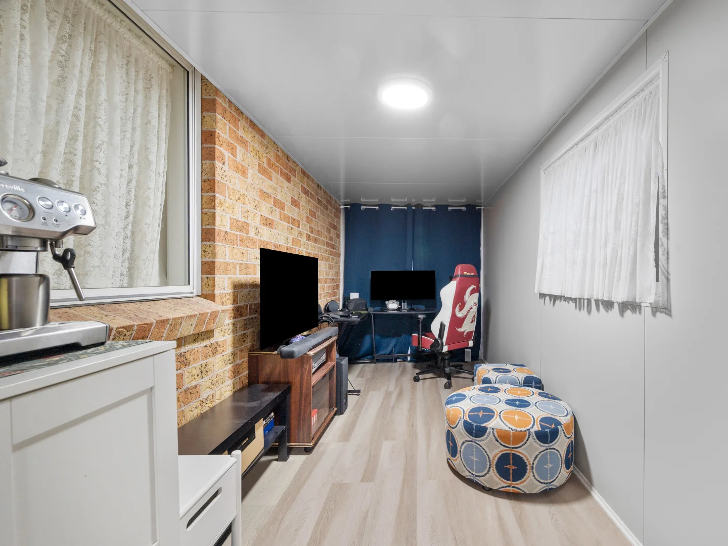 Image 10