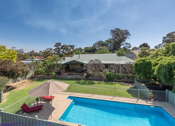 6 Brora Grove, Boya WA 6056