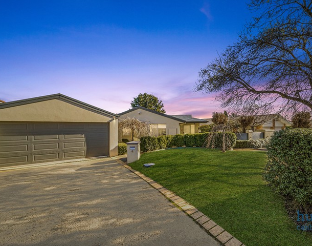 6 Gudgenby Close, Palmerston ACT 2913