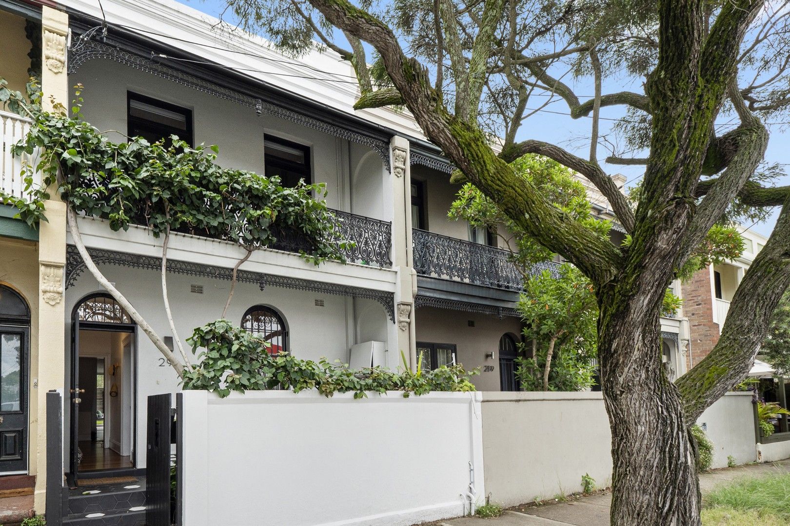5 bedrooms House in 291 Bronte Road WAVERLEY NSW, 2024