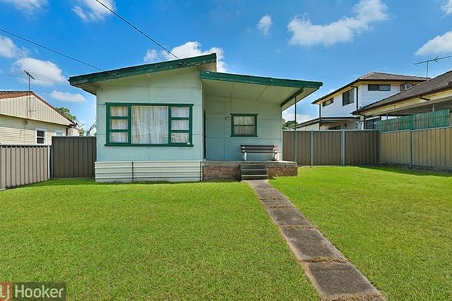 Picture of 6 The Crescent, MARAYONG NSW 2148