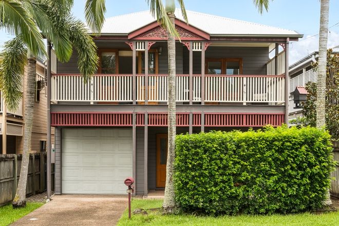 Picture of 136 Barton Road, HAWTHORNE QLD 4171