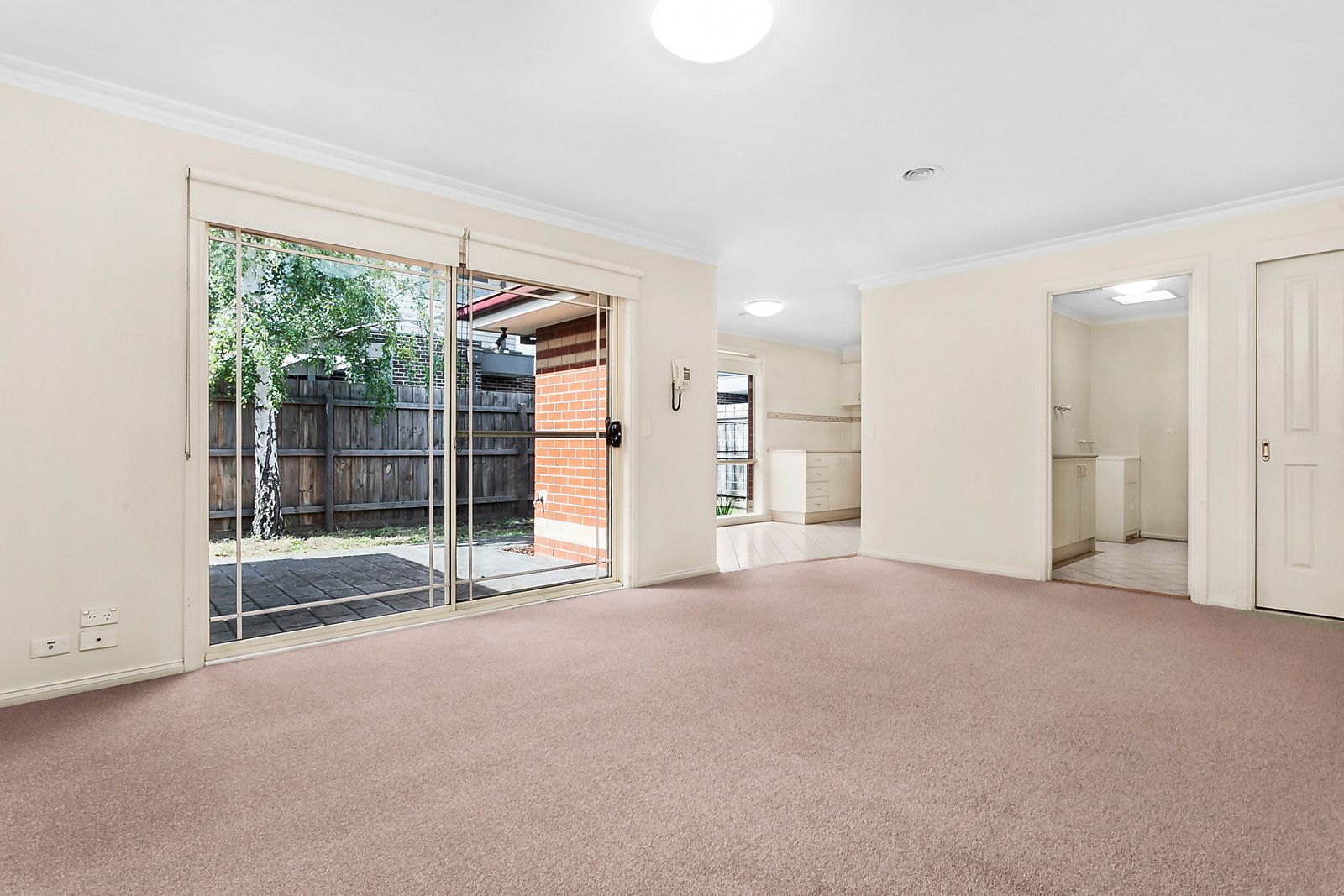 4/60 Snell Grove, Oak Park VIC 3046, Image 2