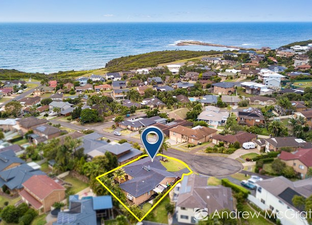 16 Cinnabar Close, Caves Beach NSW 2281