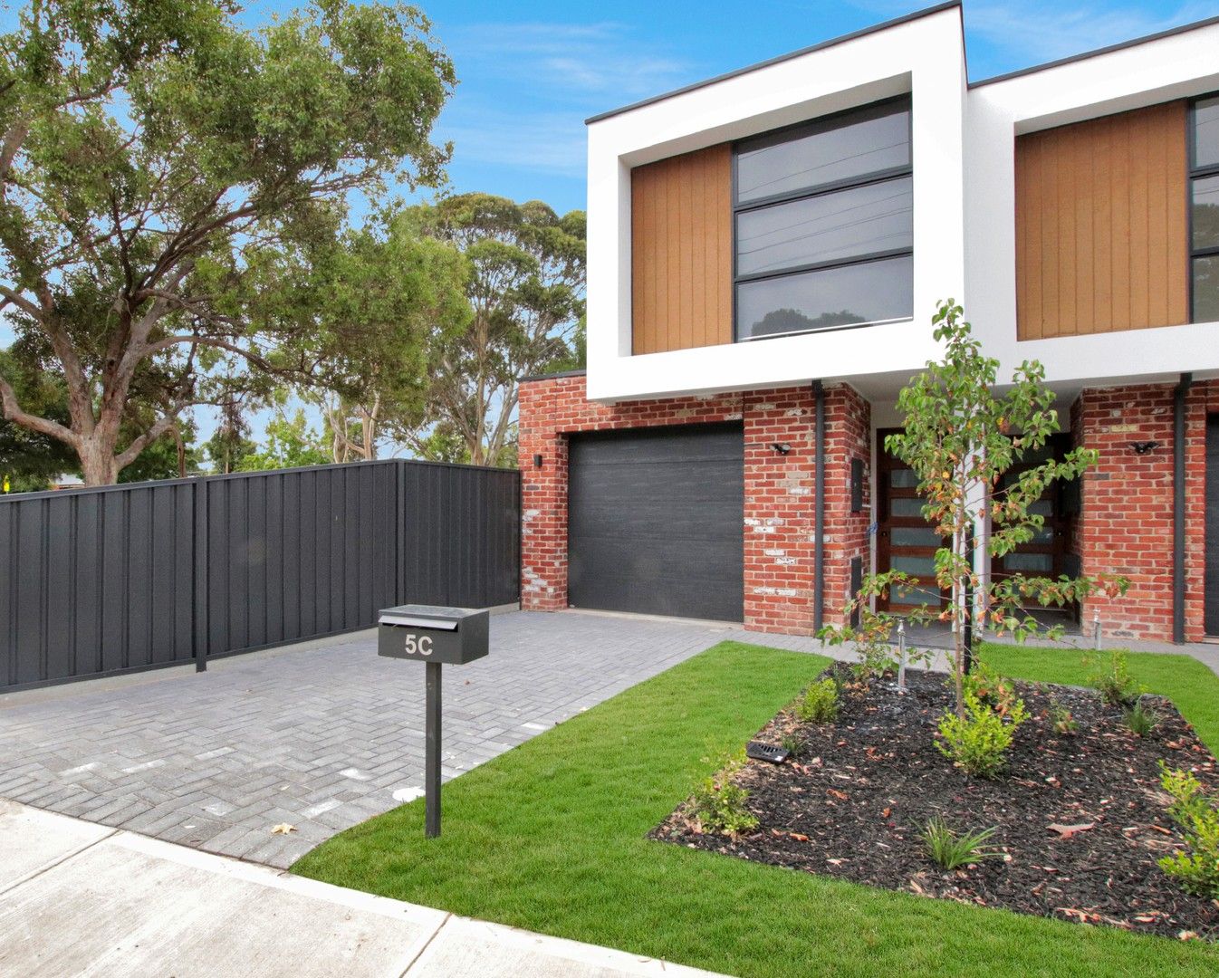 3 bedrooms Townhouse in 5C Glenere Drive MODBURY SA, 5092