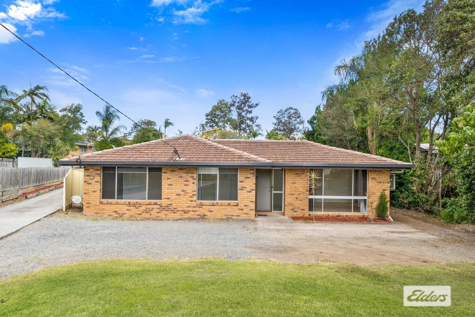 3 bedrooms House in 5 Mahogany Court SHAILER PARK QLD, 4128