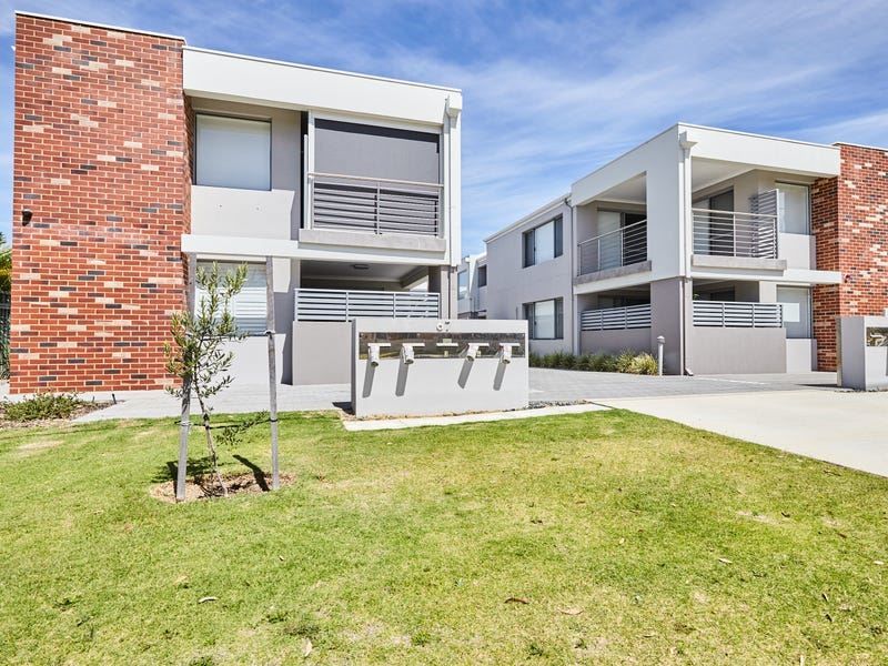 2/67 Edeline Street, Spearwood WA 6163, Image 0