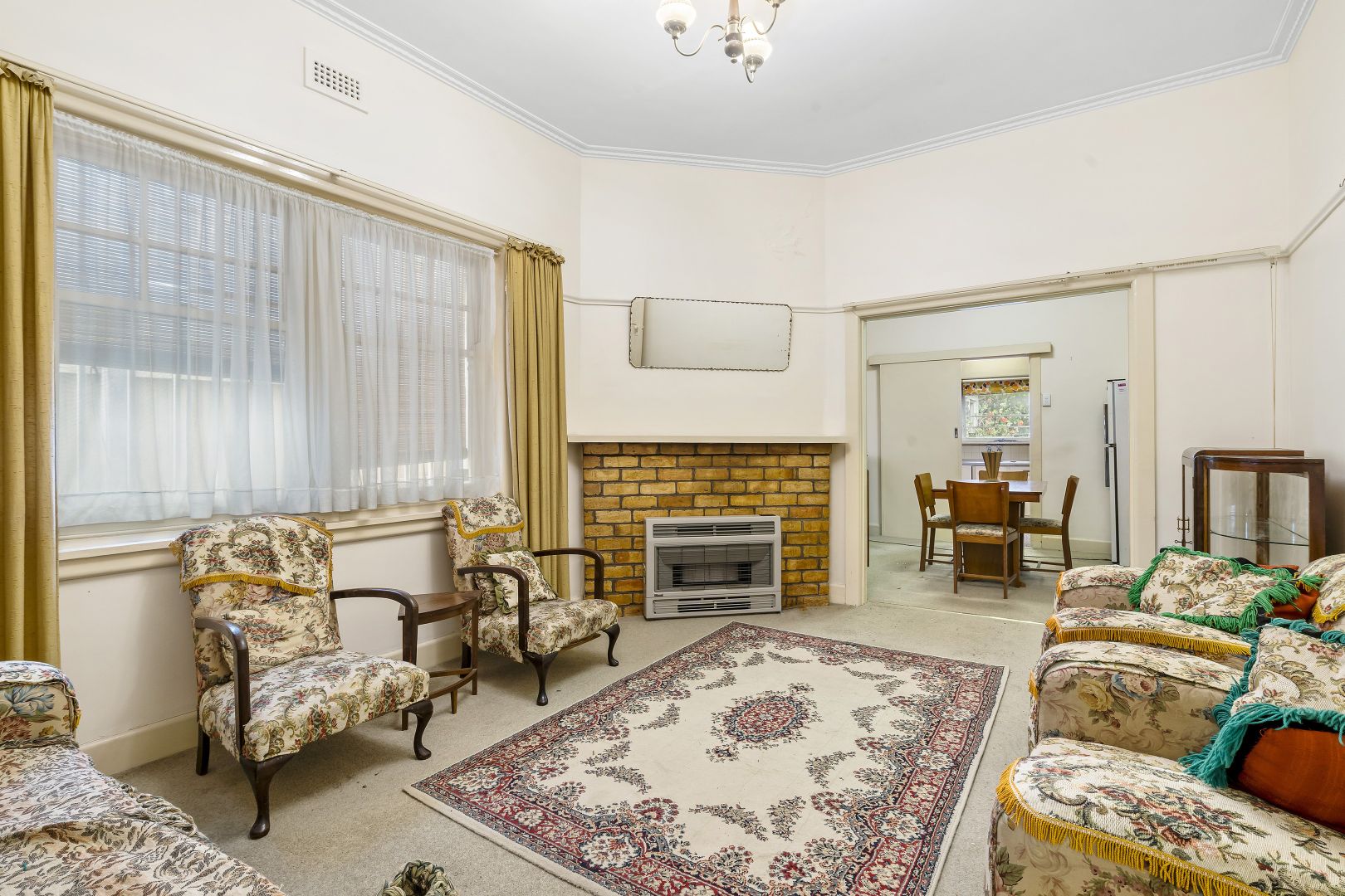 8 Thackeray Street, Elwood VIC 3184, Image 2