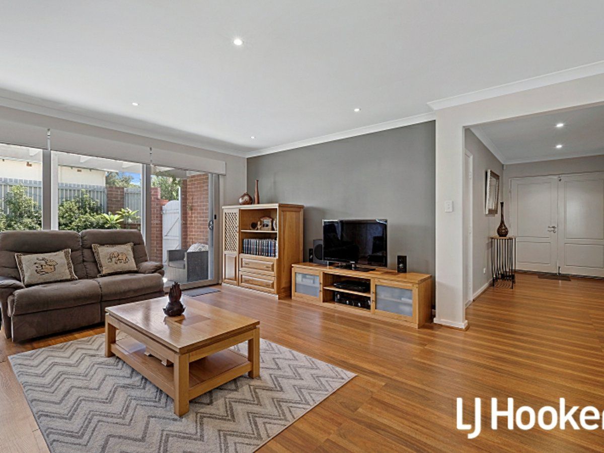 81 McMillan Street, Victoria Park WA 6100, Image 2