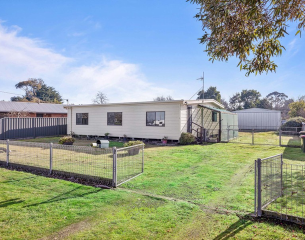 4 Hedrick Street, Buninyong VIC 3357