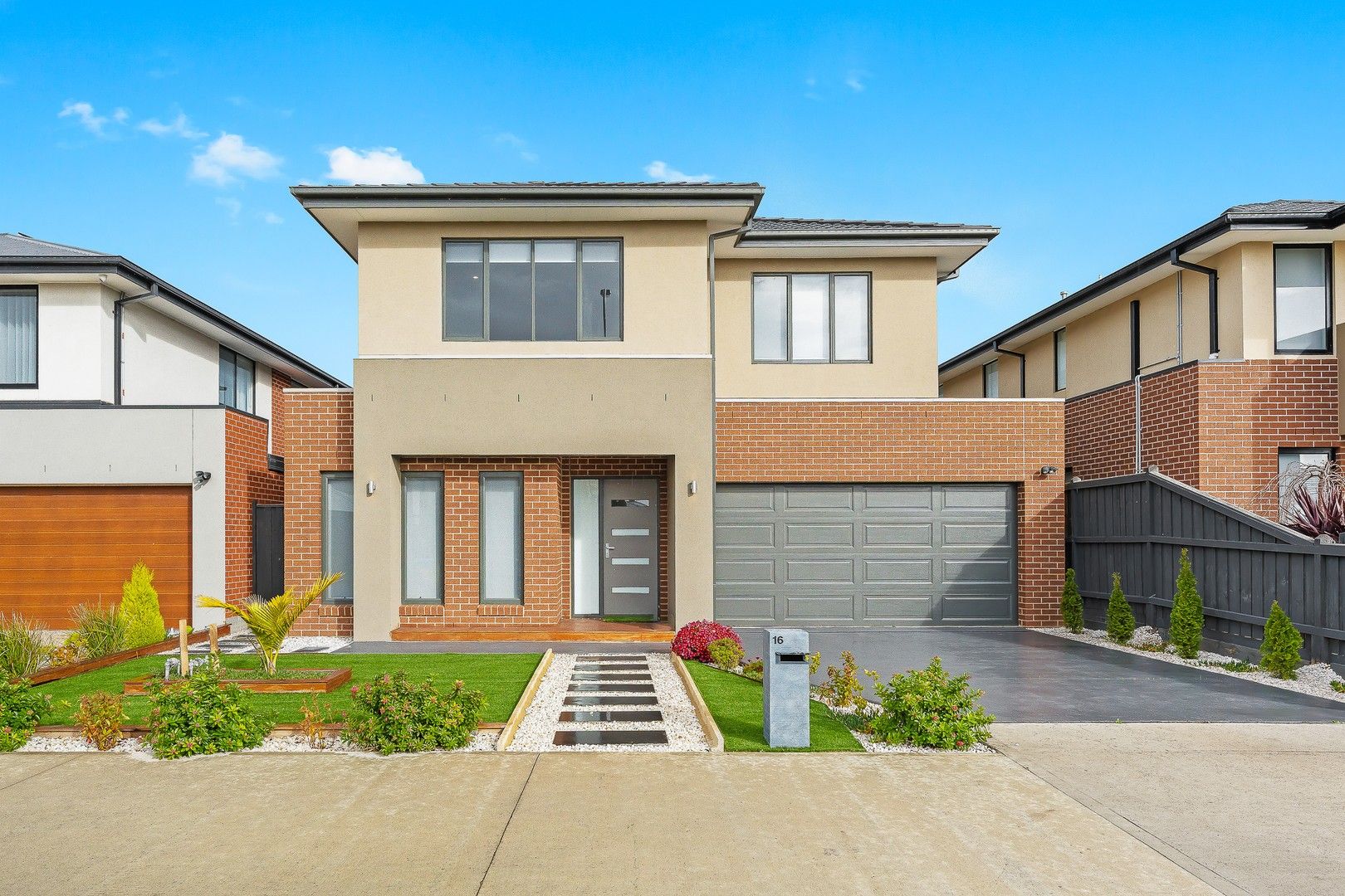 4 bedrooms House in 16 Creekside Street CLYDE VIC, 3978