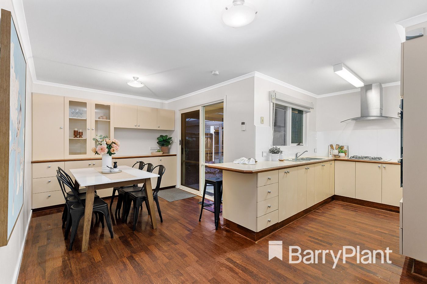 12 Parklands Avenue, Chirnside Park VIC 3116, Image 2