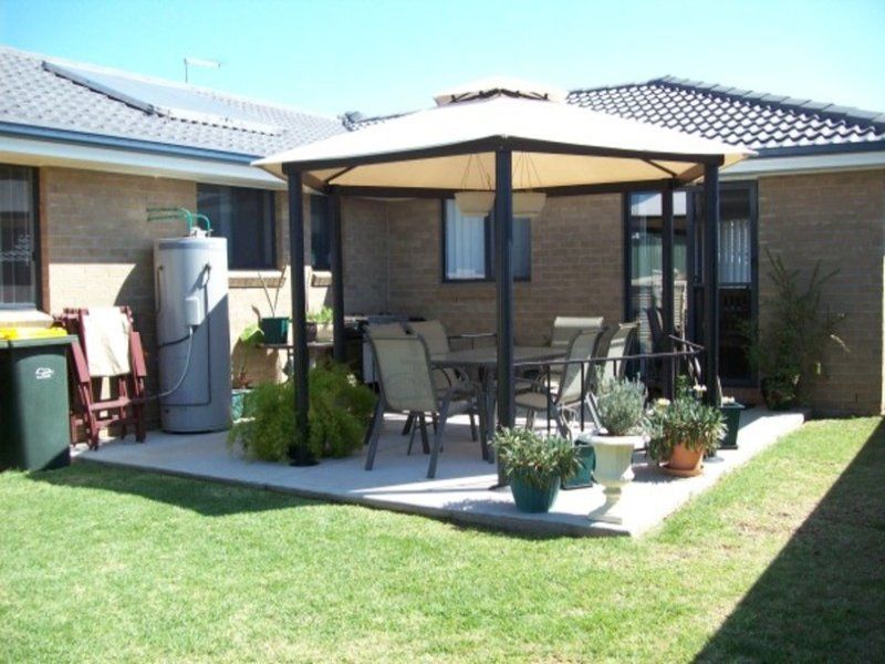 2/7 Eagle Avenue., Tamworth NSW 2340, Image 1