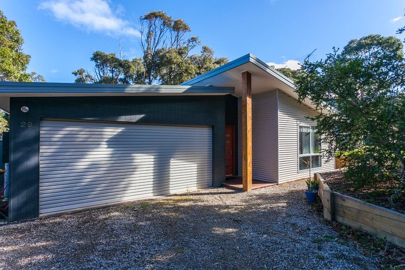 29 Aireys Street, AIREYS INLET VIC 3231, Image 0