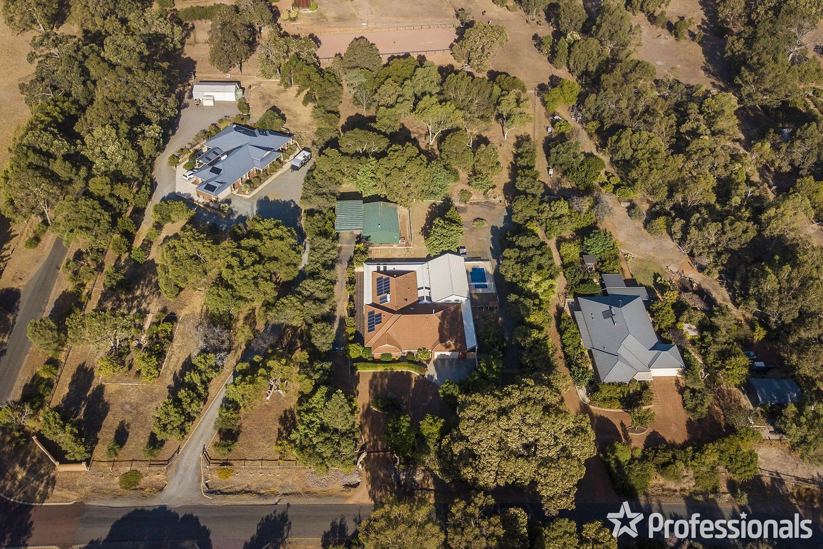 7 Scarpview Drive, Serpentine WA 6125, Image 2