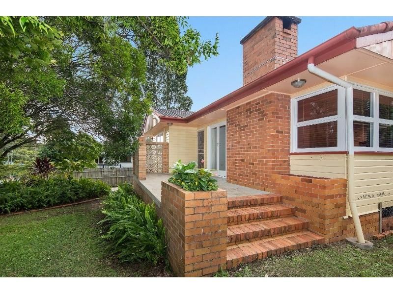 11 Ennerdale Street, Chermside West QLD 4032