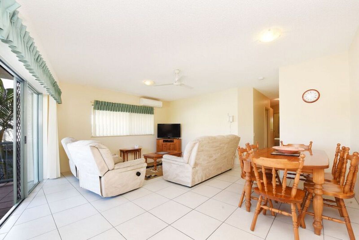 1/18 Mahia Terrace, Kings Beach QLD 4551, Image 2