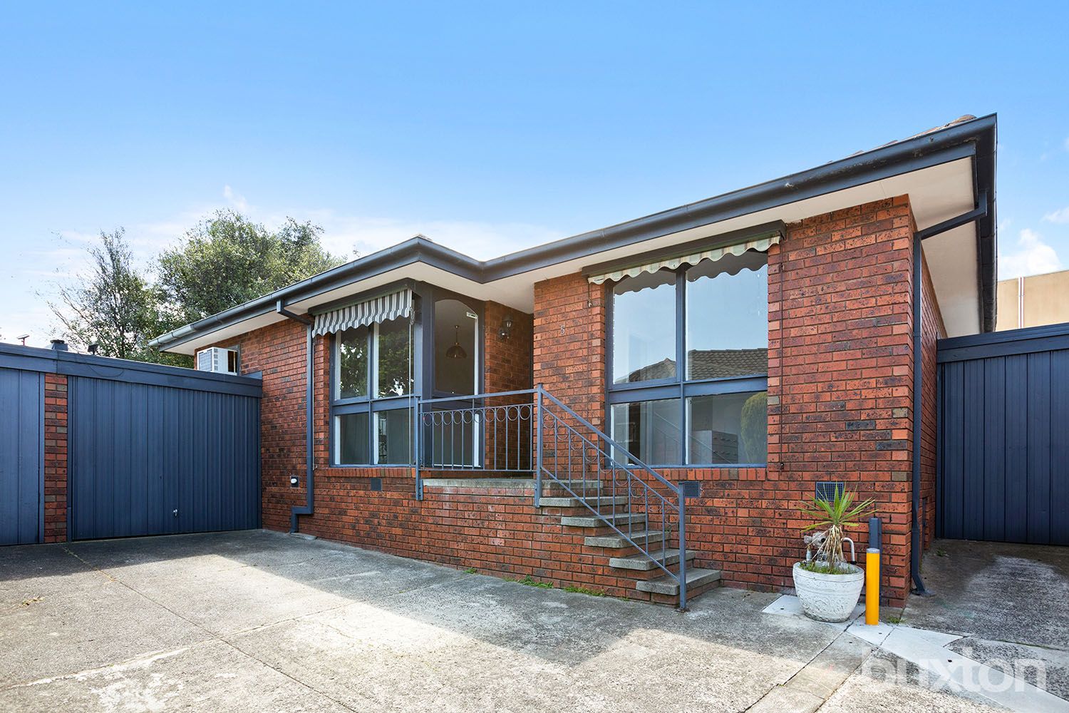 2 bedrooms Apartment / Unit / Flat in 5/12 Raymond Court BRIGHTON EAST VIC, 3187