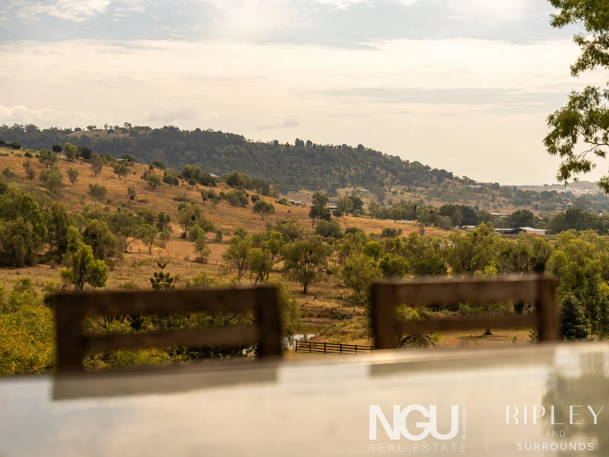 22 Waterhouse Road, Summerholm QLD 4341