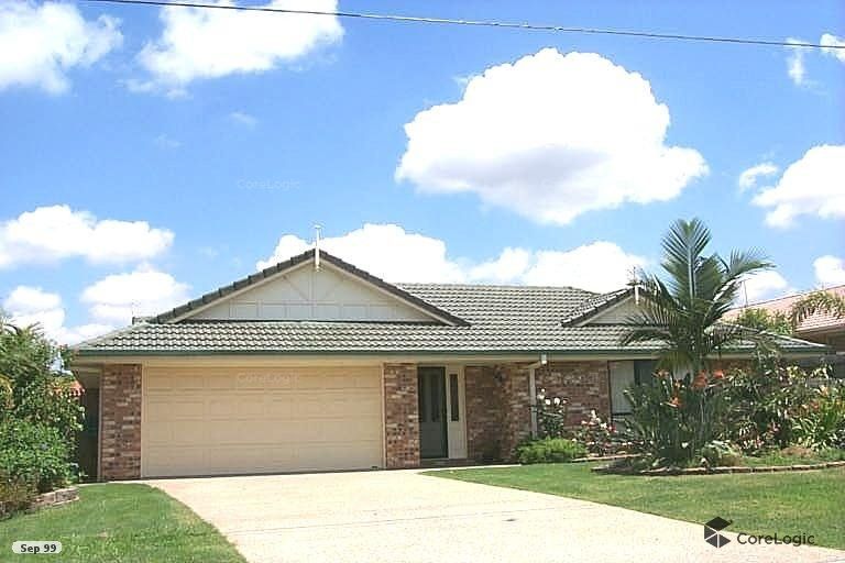 4 bedrooms House in 39 Cowell Street CARINDALE QLD, 4152