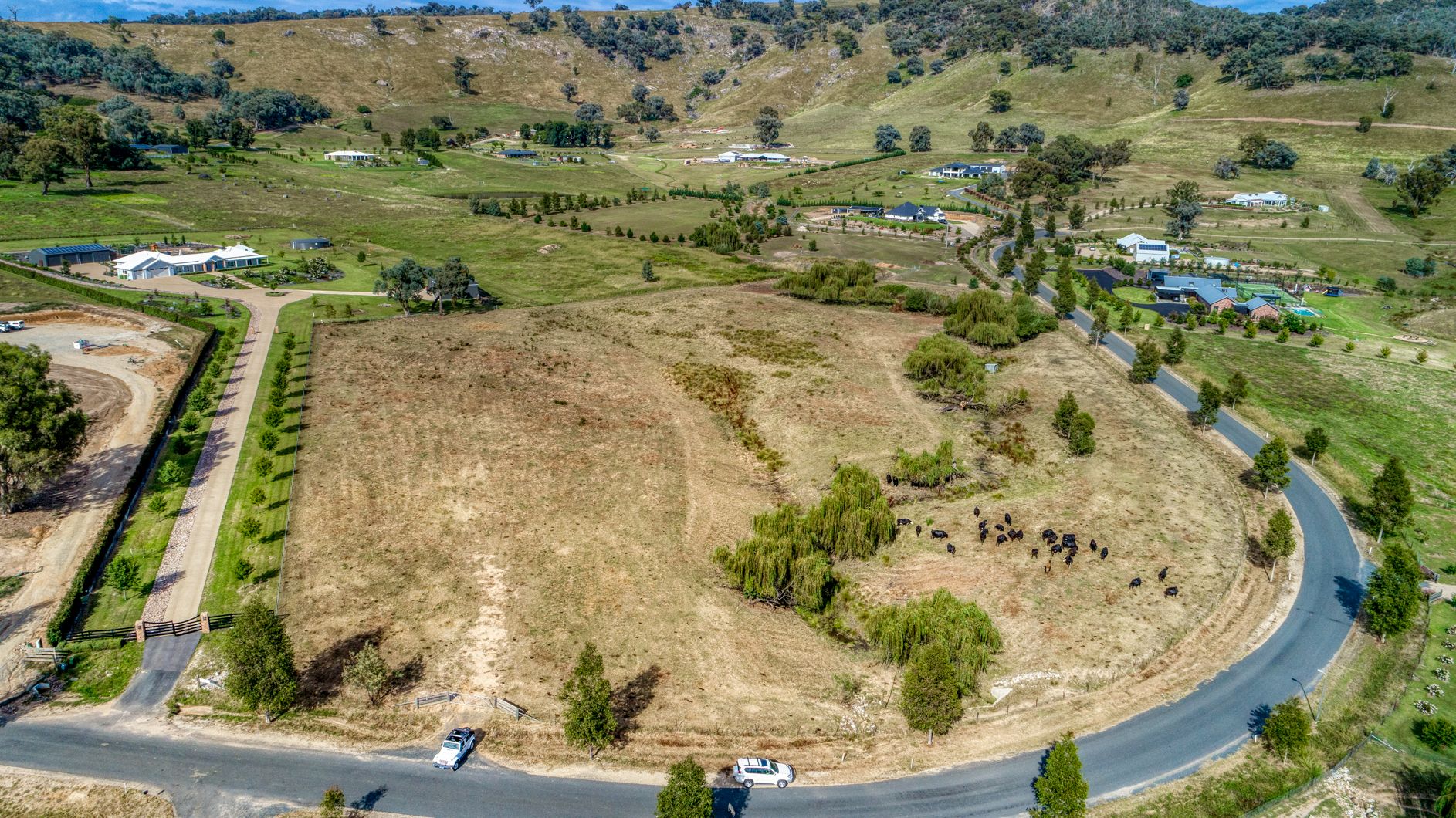 25 Whitestone Place, West Wodonga VIC 3690, Image 2