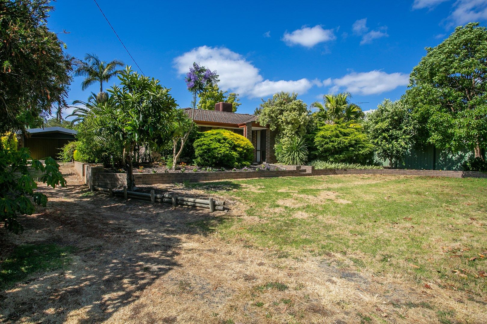 9 Broula Road, Kalamunda WA 6076, Image 1