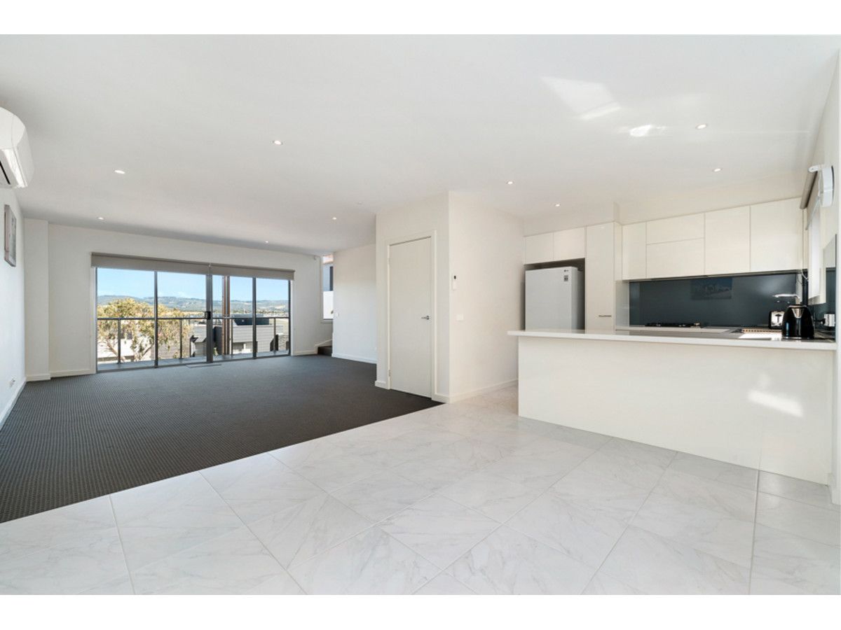 68A Helm Avenue, Safety Beach VIC 3936, Image 2