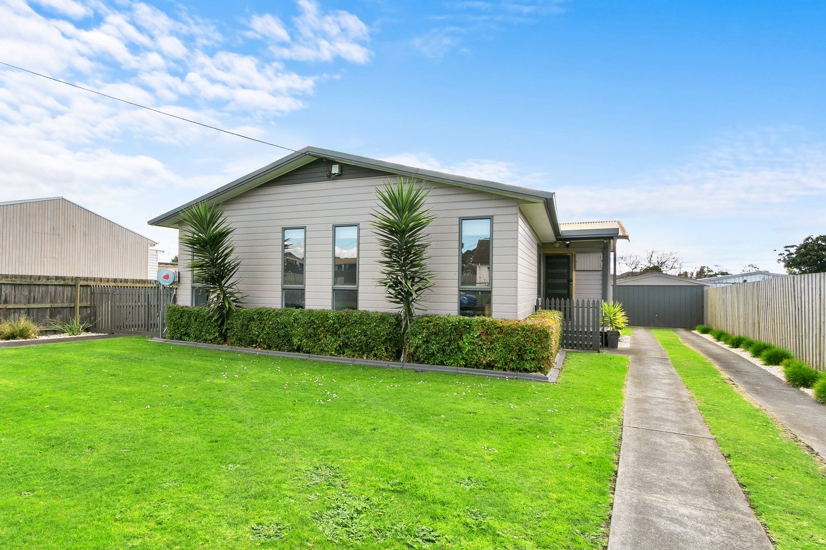 32 Newark Avenue, Newborough VIC 3825, Image 0