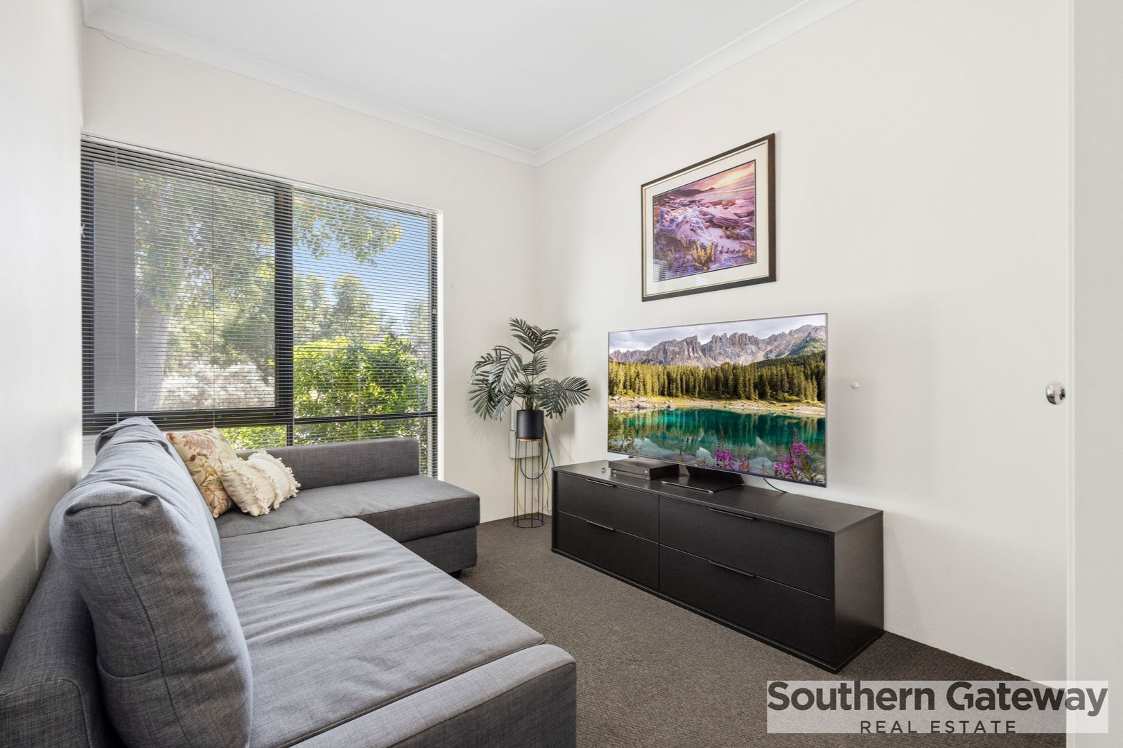 146 Mornington Crescent, Wandi WA 6167, Image 1