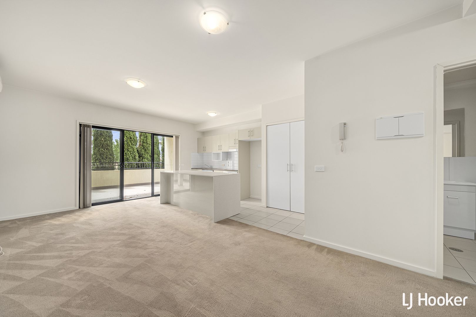 20/1 Gungahlin Place, Gungahlin ACT 2912, Image 2