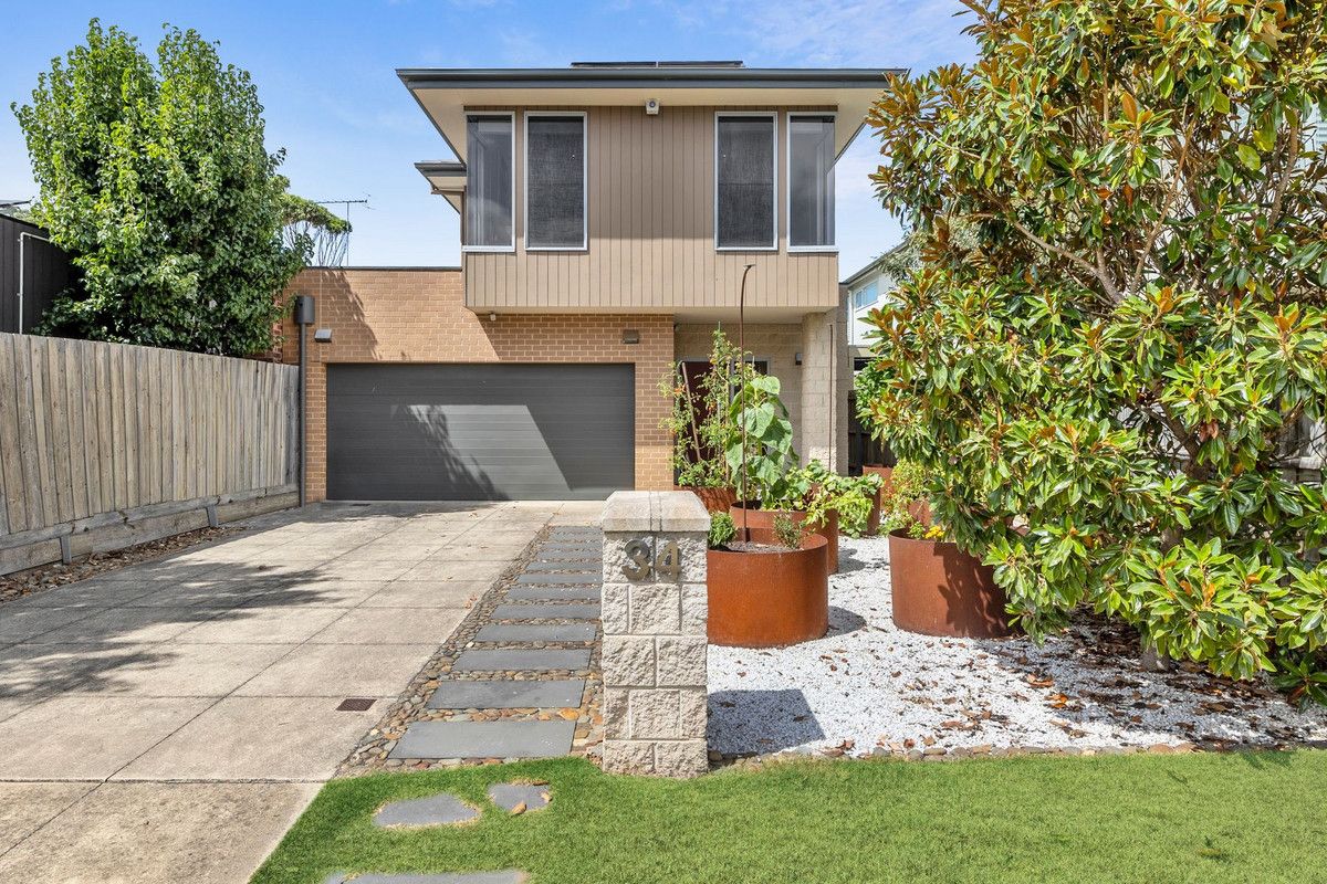 3 bedrooms Townhouse in 34 Felix Crescent TORQUAY VIC, 3228