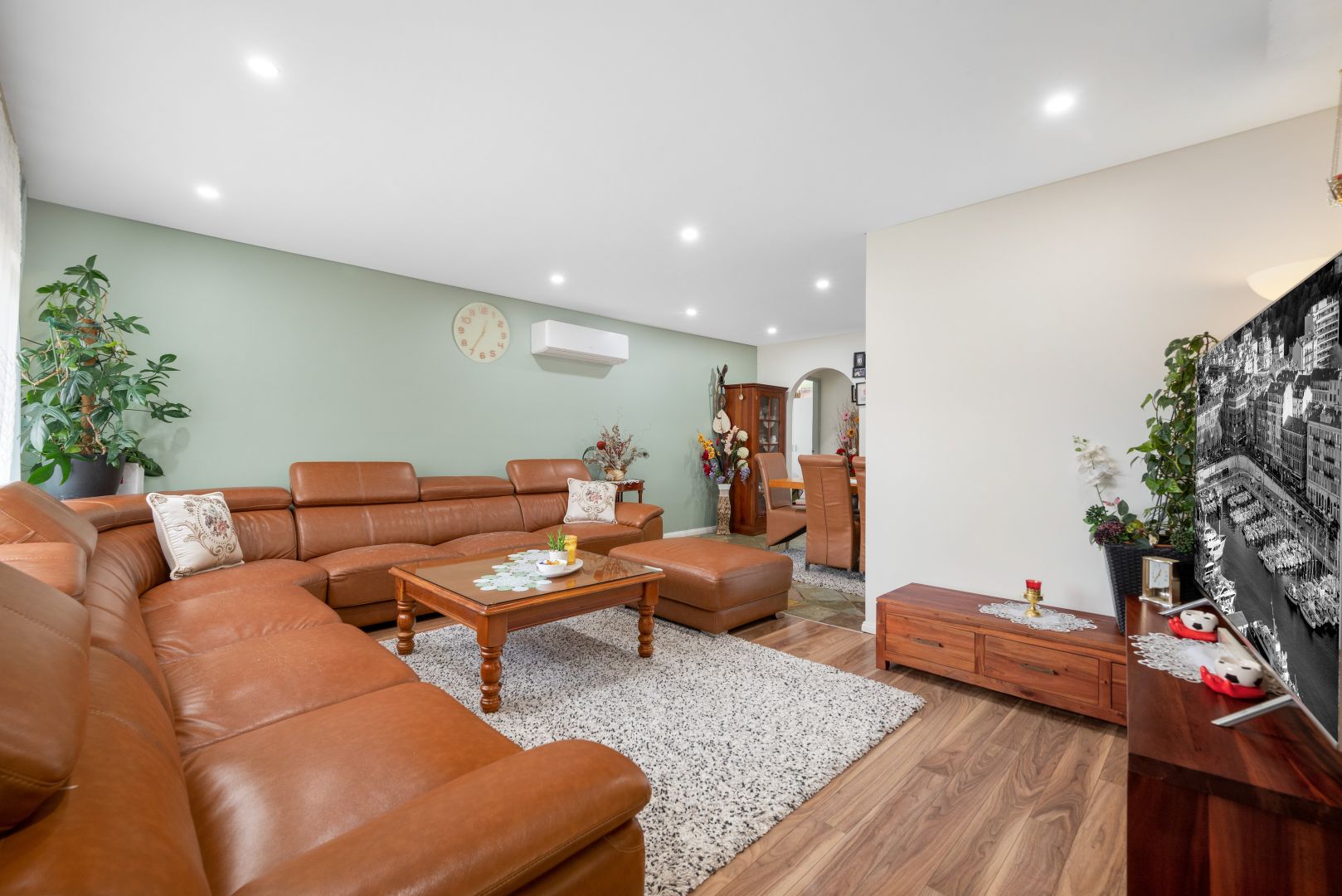 11 Godfrey Avenue, West Hoxton NSW 2171 Domain