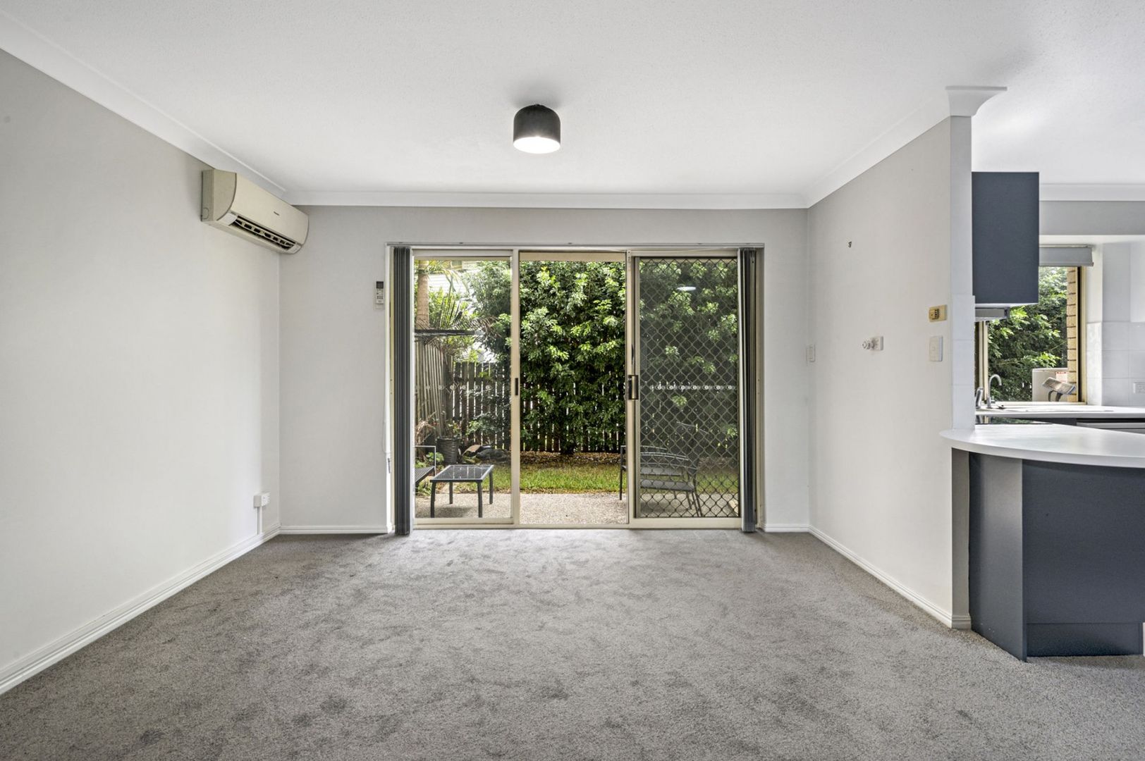 3/2043 Wynnum Road, Wynnum West QLD 4178, Image 2