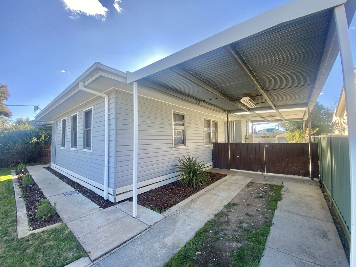 17 Flanagan Street, Wangaratta VIC 3677 House For Rent Domain
