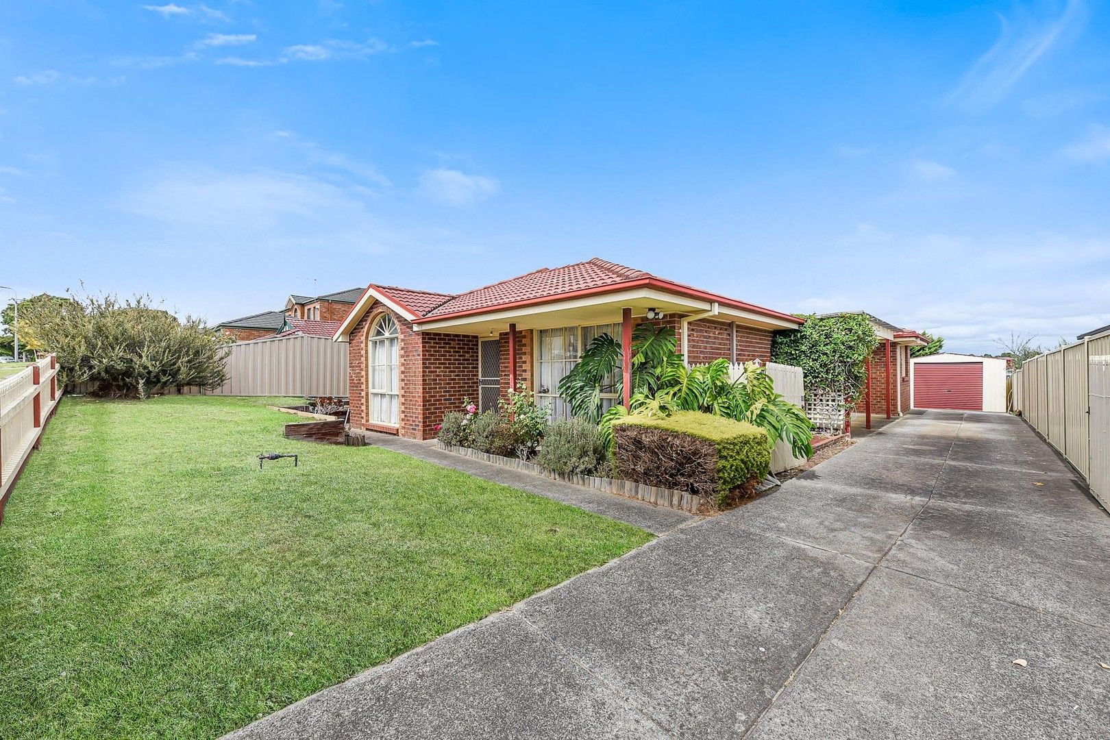 6 Lauren Drive, Hampton Park VIC 3976