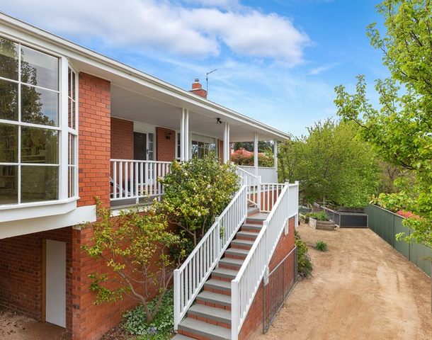 27 Anne Road, Woodend VIC 3442
